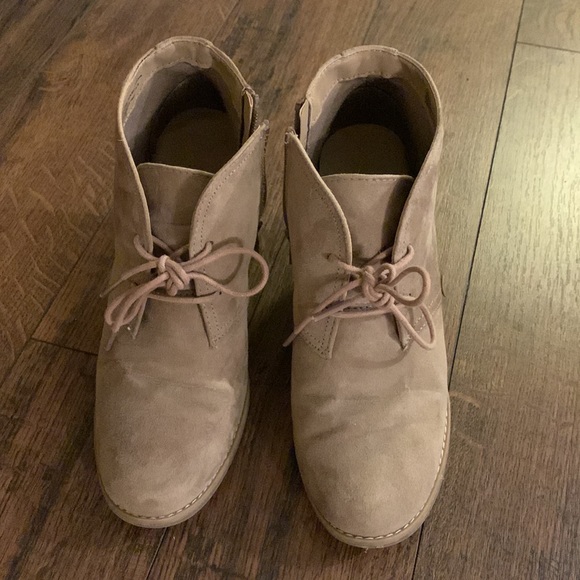 Women’s beige wedge bootie - Picture 2 of 6